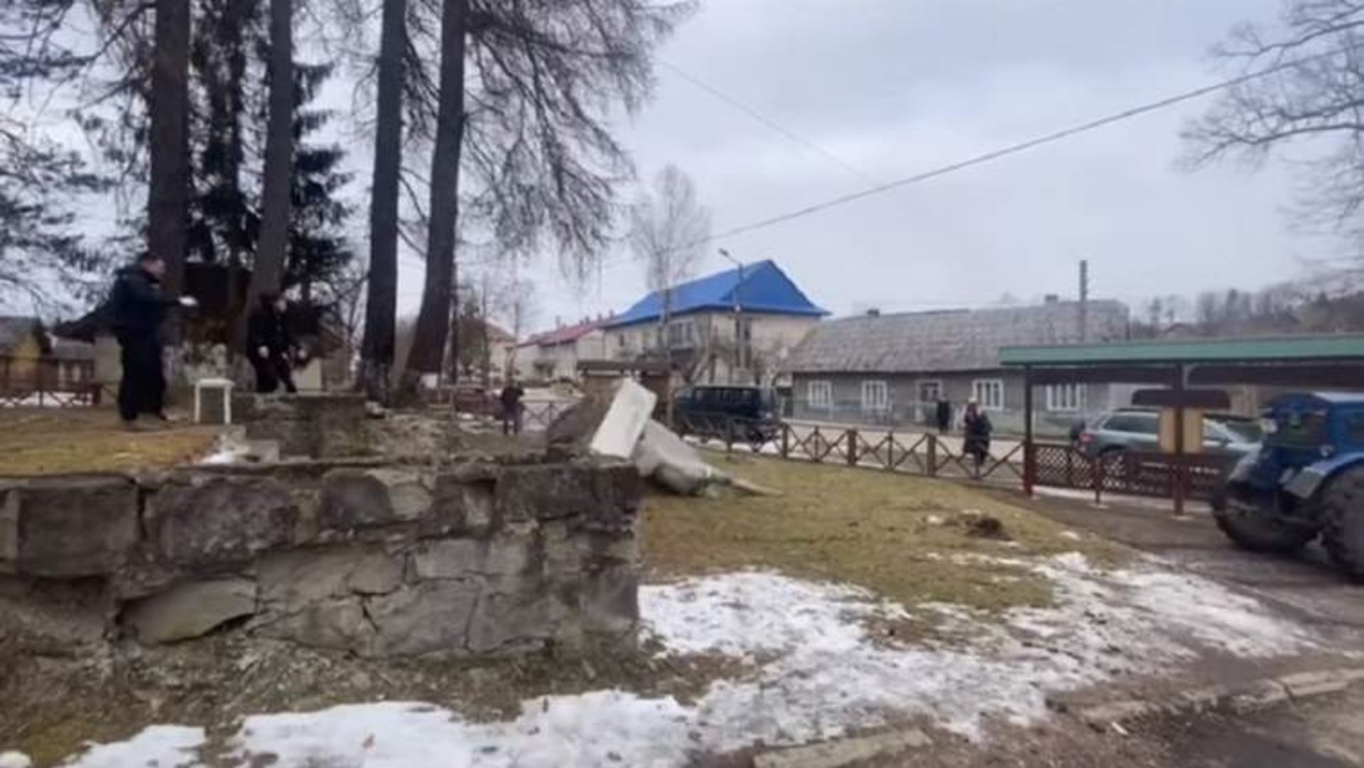На Львівщині голова ОТГ звернувся в поліцію через знесення радянського пам’ятника