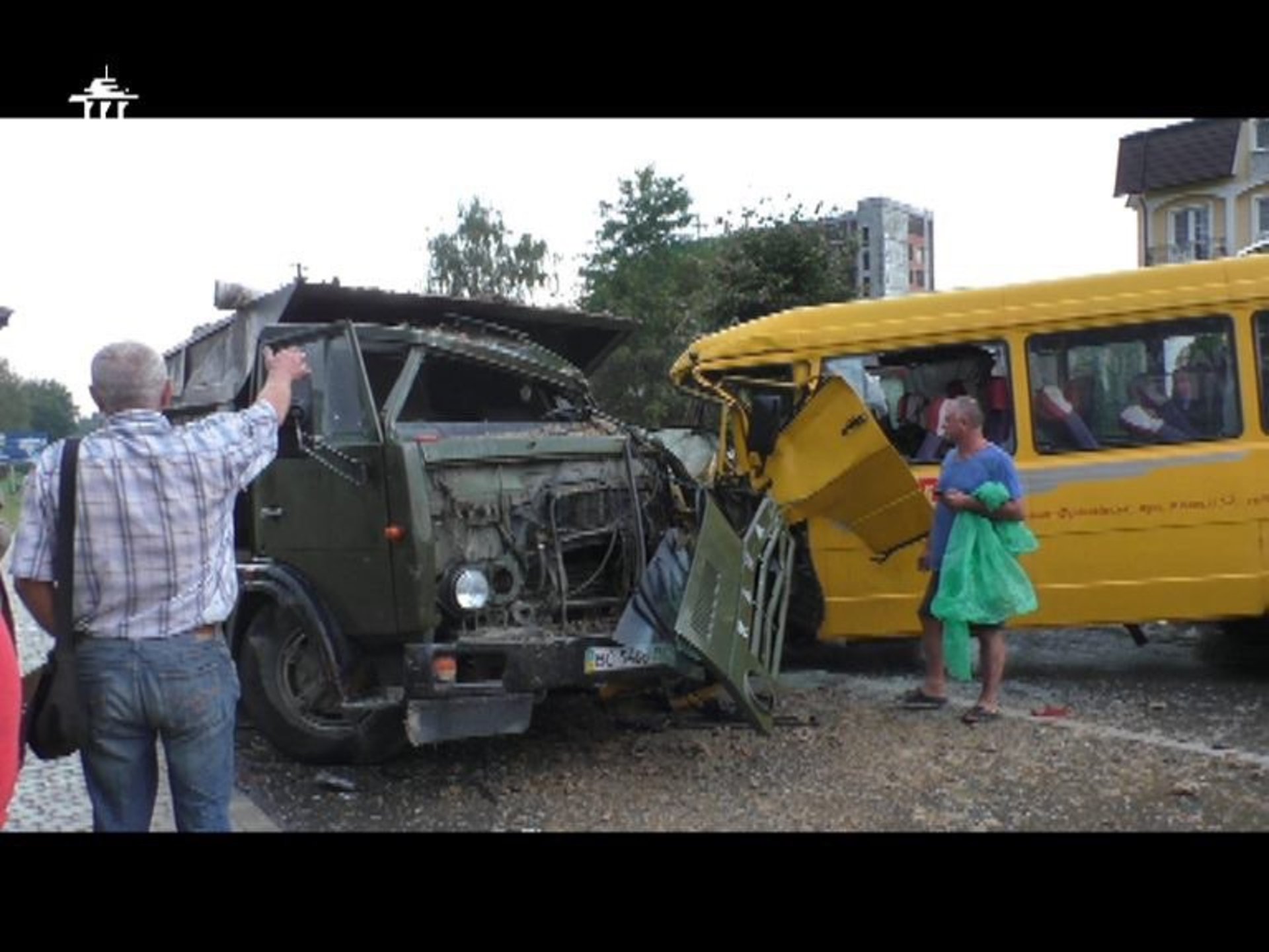 З’явились фото аварії за участі маршрутки "Трускавець - Івано-Франківськ"