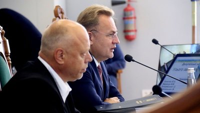Садовий скликає сесію Львівської міськради