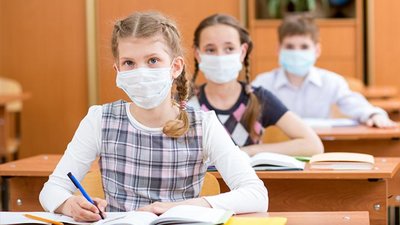 У школах Дрогобича та Стебника призупинили навчання через  перевищення епідемічного порогу
