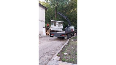 У Франківському районі демонтували ще один незаконний кіоск