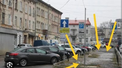 У Львові десятиліттями не можуть відремонтувати площу