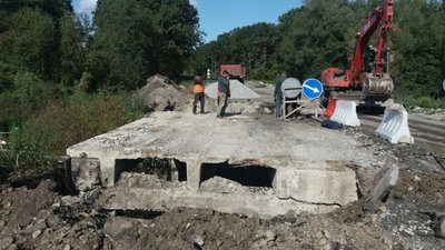 Водіям: на автодорозі Львів - Меденичі ремонтують міст