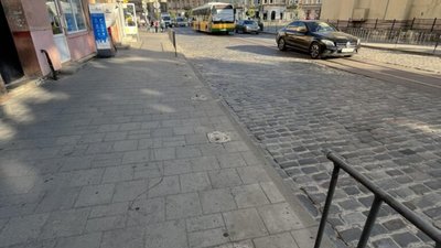 У центрі Львова просять поставити огорожу