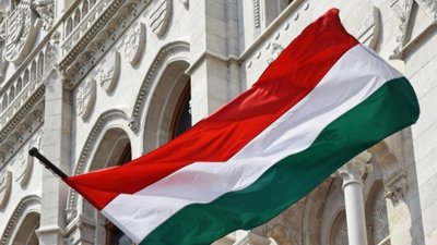 МЗС Угорщини: Будапешт підтримає Варшаву у суперечках з ЄС