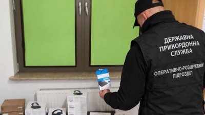 В «Угринові» виявили незадекларовану електроніку вартістю 1,2 мільйона гривень