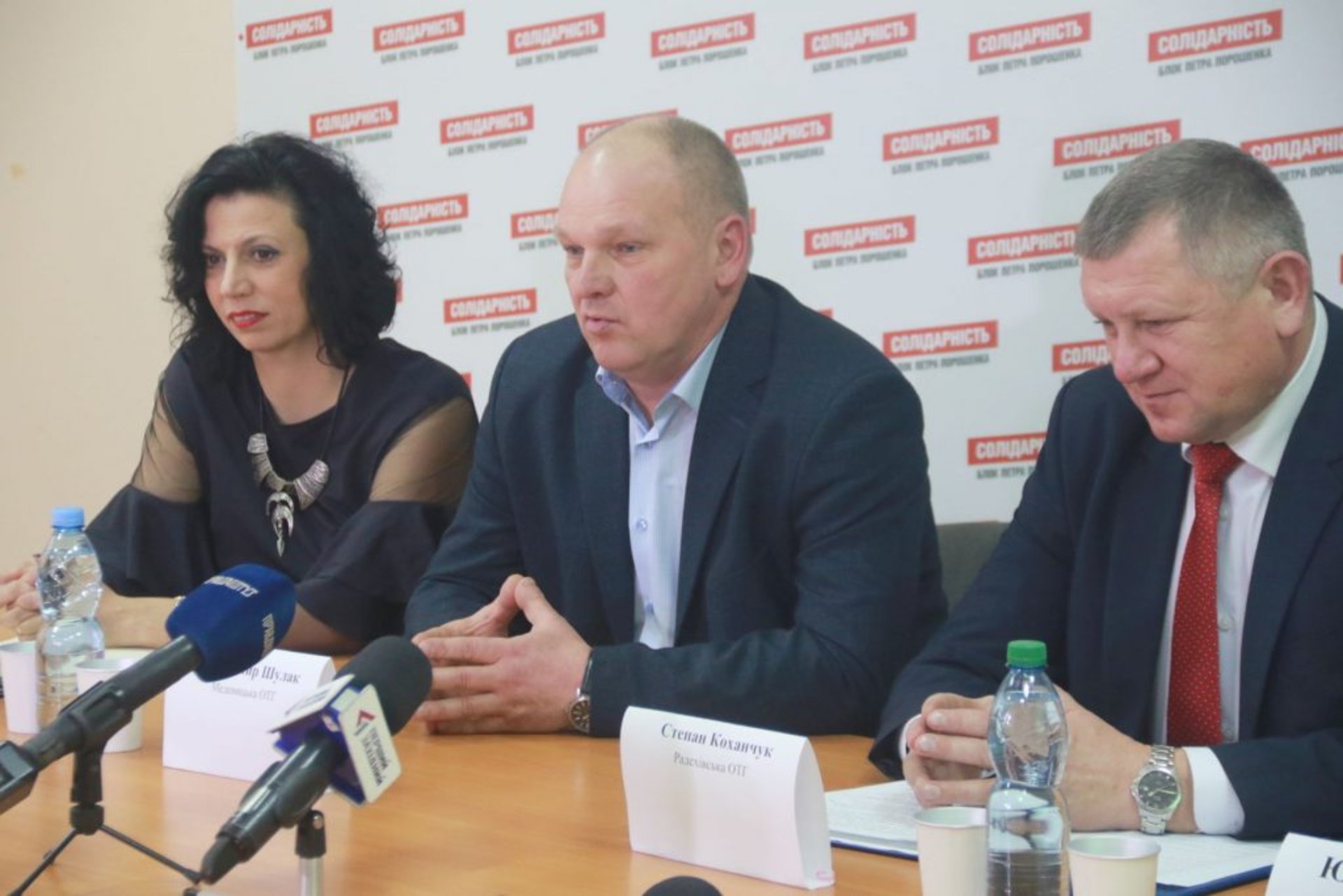 Працюватимемо так, щоб інші захотіли до нас приєднатися, – переможці на виборах в ОТГ Львівщини. Фото Назарій ЮСЬКІВ 4studio
