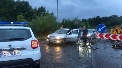 На Львівщині затримали чотирьох нелегальних мігрантів (ФОТО)