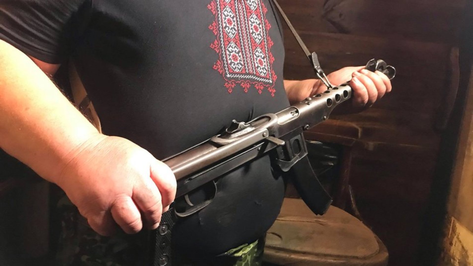 Вигукнув гасло "Героям слава!" понад мільйон разів. Львів'янин потрапив до Книги рекордів