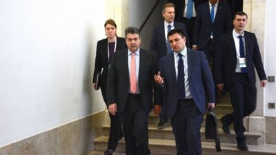 Клімкін з Габріелем планують їхати на Донбас