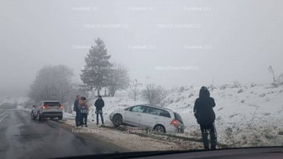 На трасі «Львів - Івано-Франківськ» не розминулись автомобілі (ФОТО)