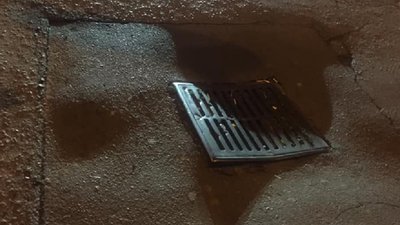 У центрі Львова замість бруківки кладуть смердючий асфальт (ФОТО)
