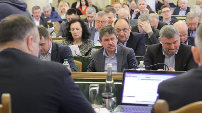 Львівська облрада не змогла прийняти жодного рішення щодо коронавірусу