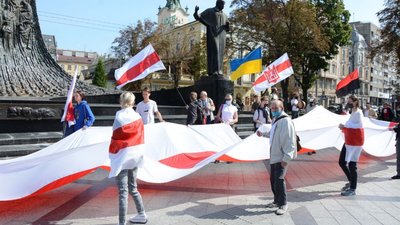 У Львові відкрили виставку «Рік спротиву: як по(в)стає Білорусь» (ФОТО)