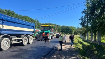 У Дрогобичі та Стебнику продовжують поточний та капітальний ремонт низки доріг