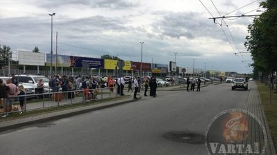 В аеропорті «Львів» знайшли підозрілу сумку (ФОТО)