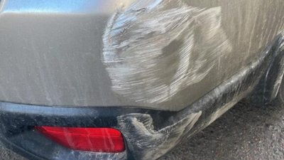 У Львові у спальному районі пошкодили автомобіль