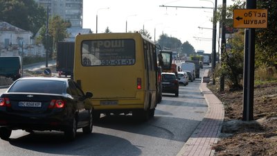 У Львові через ремонти закоркували пів міста (ФОТОРЕПОРТАЖ)