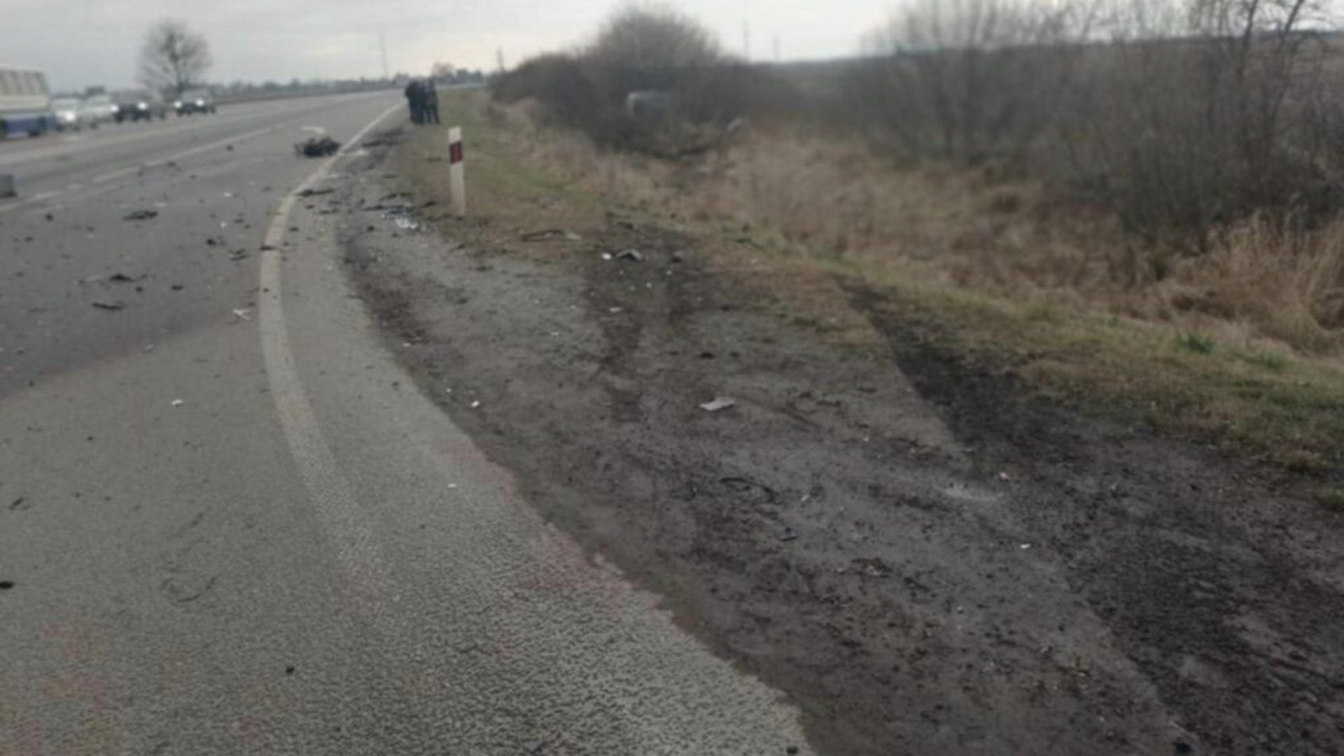 На трасі Київ-Чоп зіткнулися дві автівки, постраждали четверо людей