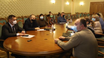 На Львівщині обговорюють можливість будівництва житла для внутрішньо переселених осіб (ФОТО)