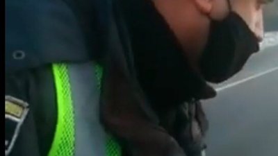 На Яворівщині поліція безпідставно зупиняє громадський транспорт (ВІДЕО)
