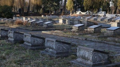 У Львові переносять совєтський військовий меморіал (ВІДЕО)