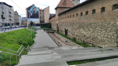 У центрі Львова залишили довгобуд