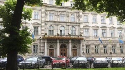 Львівська облрада нині на сесії голосуватиме звернення на підтримку Зеленського