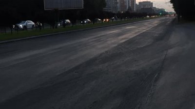 У Львові на вулиці Науковій розмітку наноситимуть аж через місяць (ФОТО)