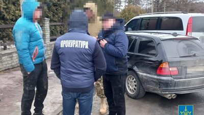 На Львівщині двоє чоловіків вимагали дві тисячі доларів (ФОТО)