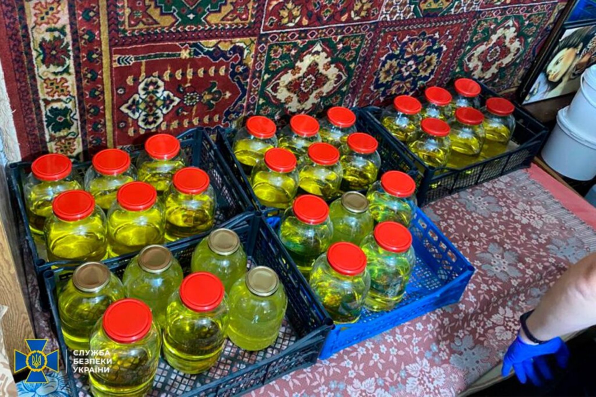 СБУ знешкодила організовану злочинну групу, яка займалася масштабним виготовленням і збутом амфетаміну
