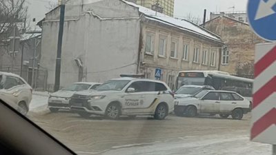 У Львові не розминулись автомобілі