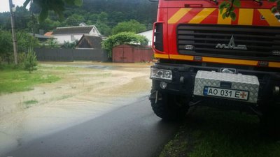 Траса Львів - Ужгород заблокована для руху
