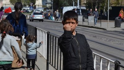 У Львові за «дахування» вокзальних ромів за грати сяде група поліцейських