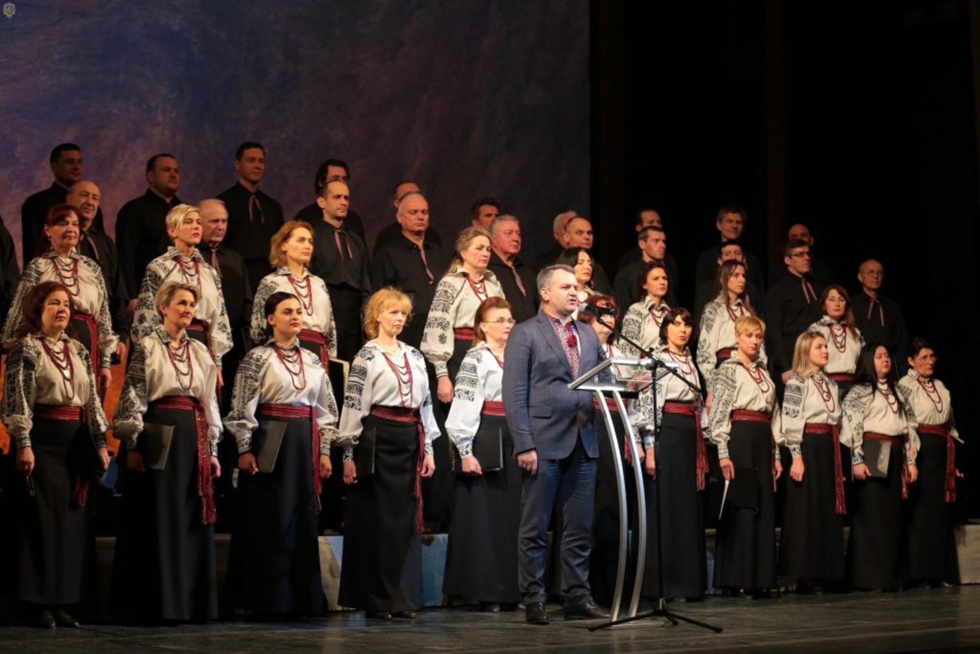 Синютка відзначив державними нагородами культурних та громадських діячів