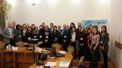 На Львівщині обговорили інформаційну безпеку