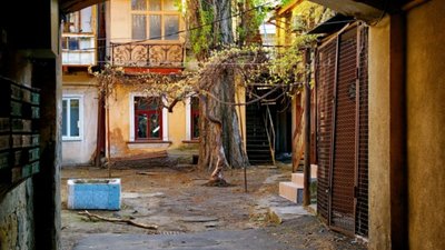 У Львові чоловік обстріляв подвір’я
