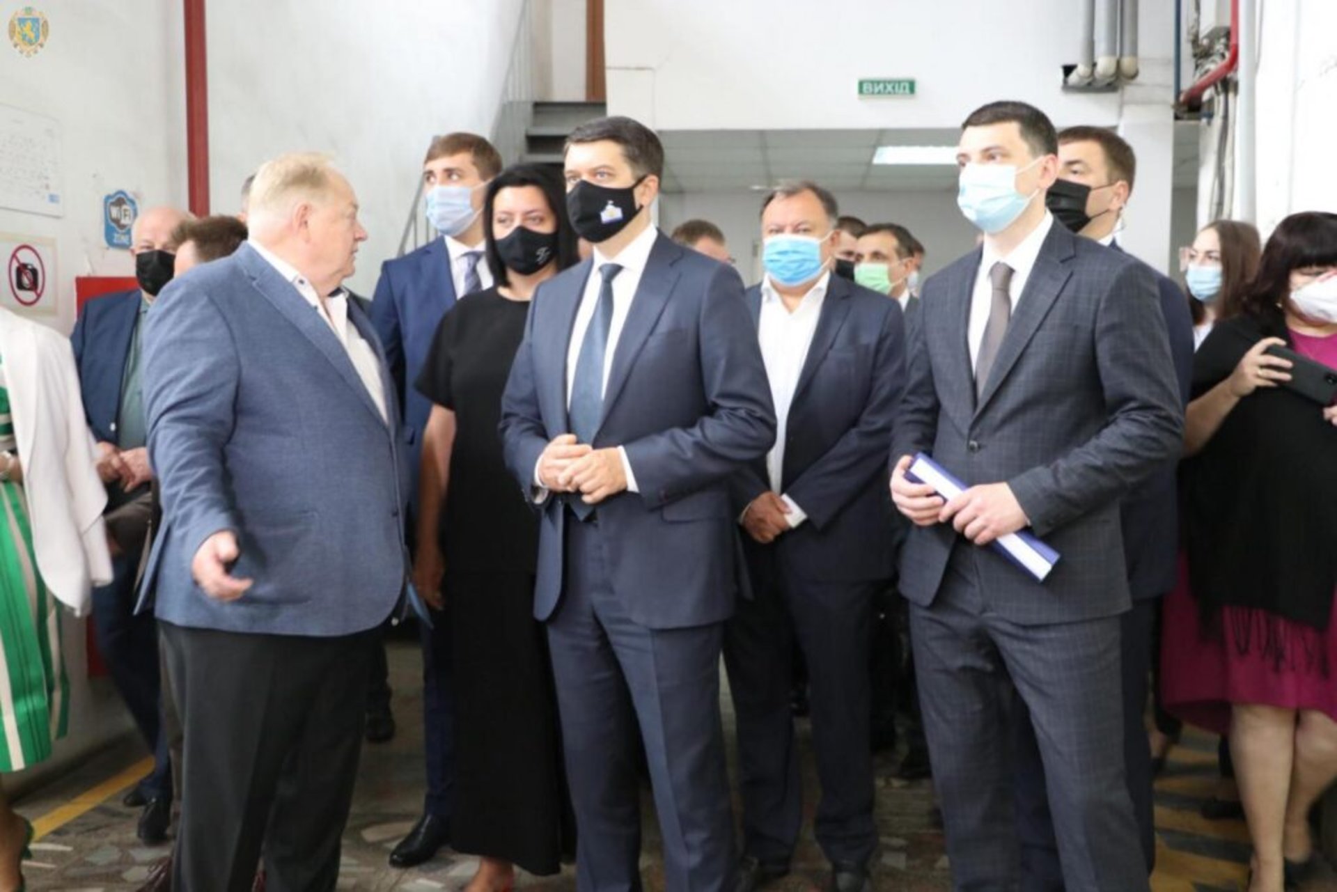 У Львові до Разумкова прийшли представники усіх політичних таборів