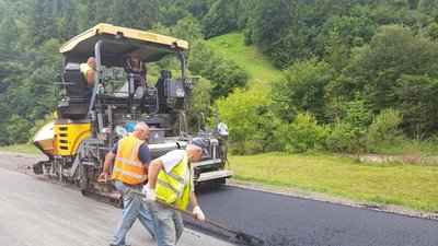На Сколівщині триває ремонт дороги Тухля - Либохора (ФОТО)