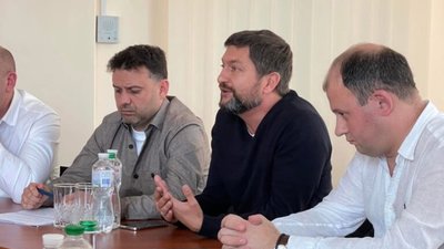 Веремчук вірить чиновникам Садового