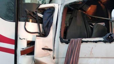 На Хмельниччині у ДТП потрапив автобус із біженцями (ФОТО)