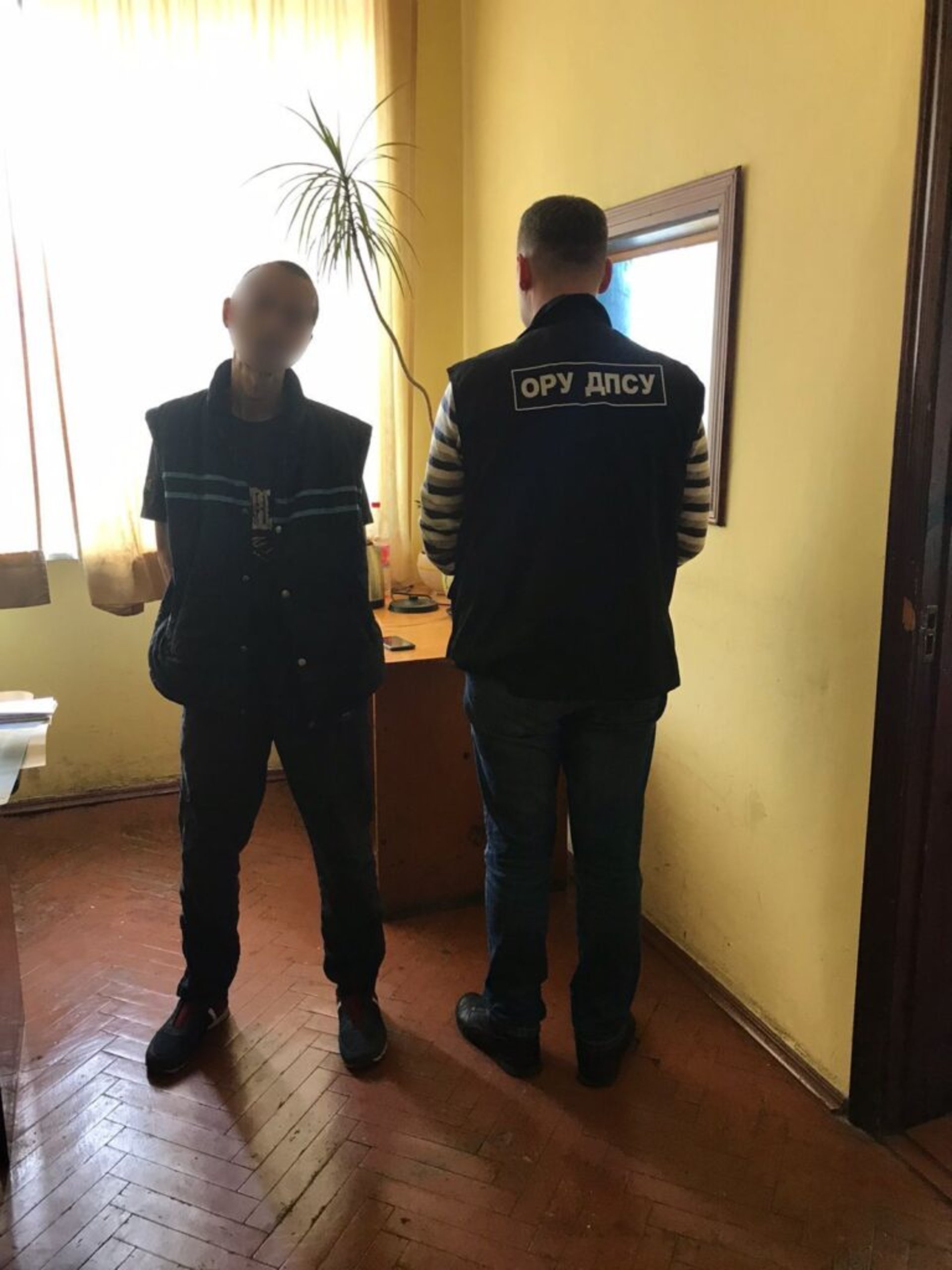 На Львівщині запобігли спробі незаконного збуту наркотиків