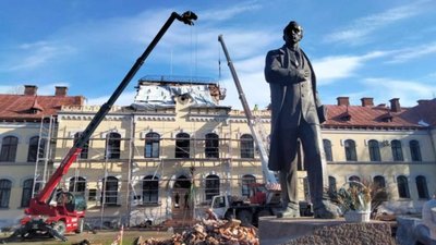 Пошкоджений росіянами корпус університету в Дублянах накриють металевим куполом