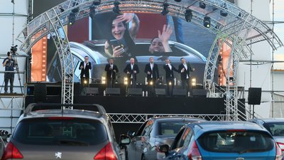 «Піккардійська Терція» провела перший у Львові автоконцерт на даху (ФОТО)