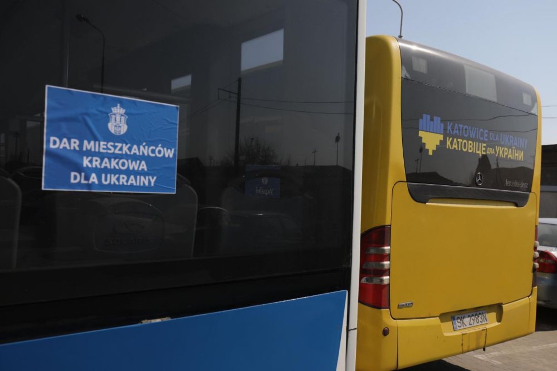 Львів отримав від польських міст 20 великих низькопідлогових автобусів