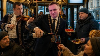 Комфорт по-львівськи: стоячи, душно і за 30 гривень