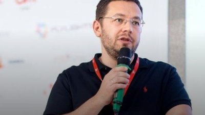 Власник Rozetka погрожує згорнути бізнес, якщо Зеленський підпише закон