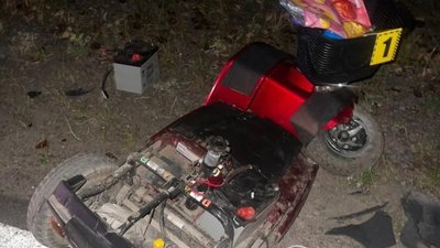 Школярка загинула: на Львівщині водій збив інвалідний візок з дитиною (ФОТО)
