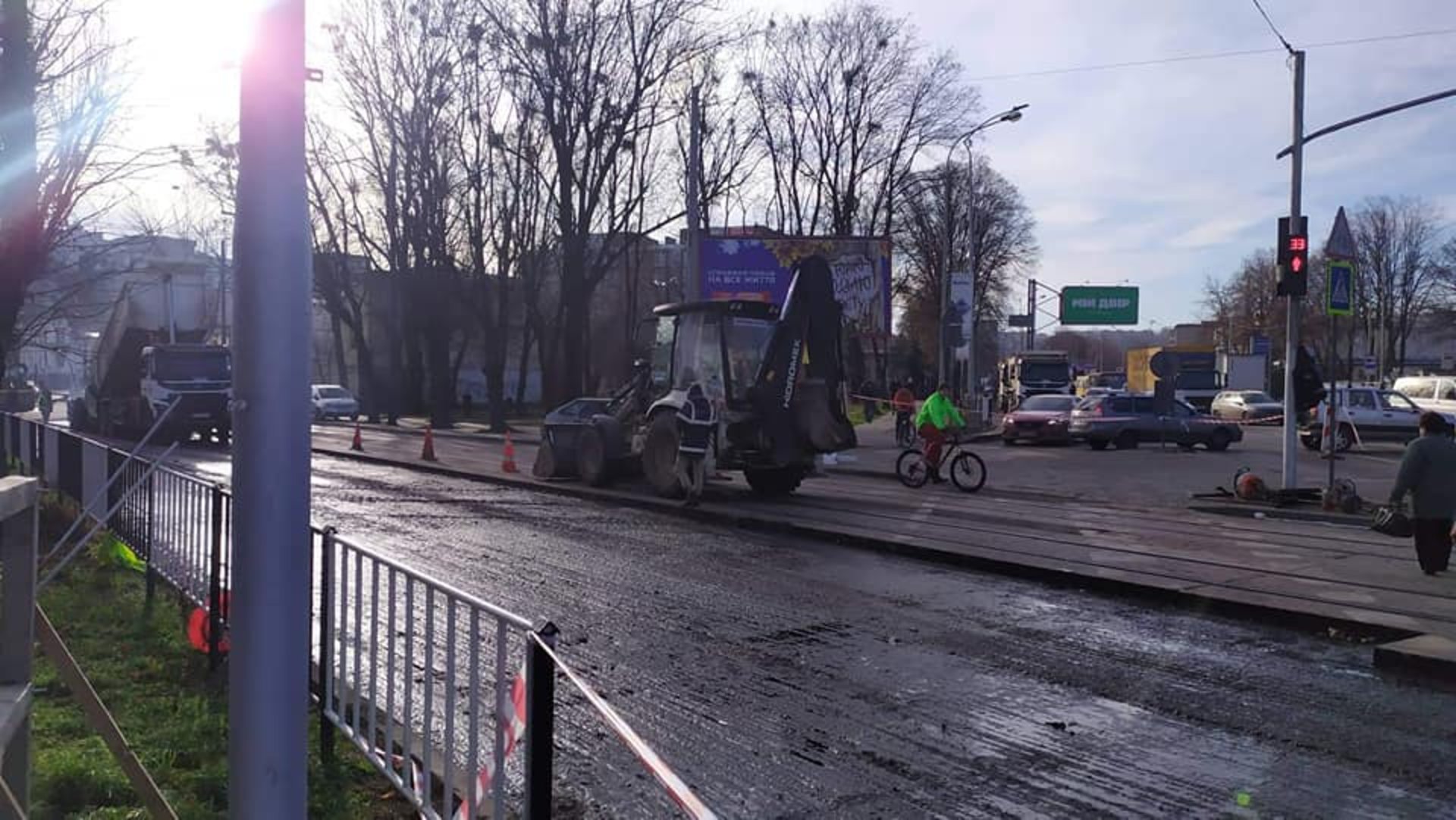 У Львові зупинили рух на Липинського. Фото ГО Зручне місто
