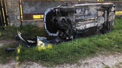 На Львівщині злетіли з траси двоє неповнолітніх (ФОТО)